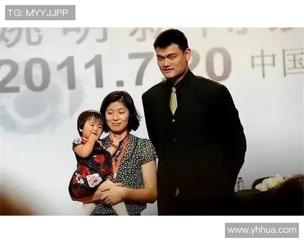姚明与妻子甜蜜婚纱照曝光幸福瞬间尽显两人深厚感情